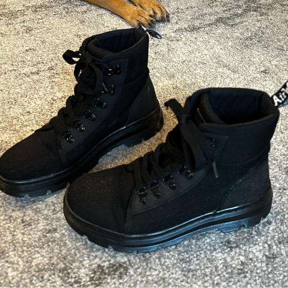 Dr. Martens Combs Platform Boot Women's Sz 9 Black - Picture 3 of 7